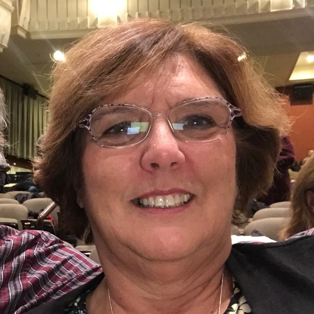 Meet your Posher, Leigh